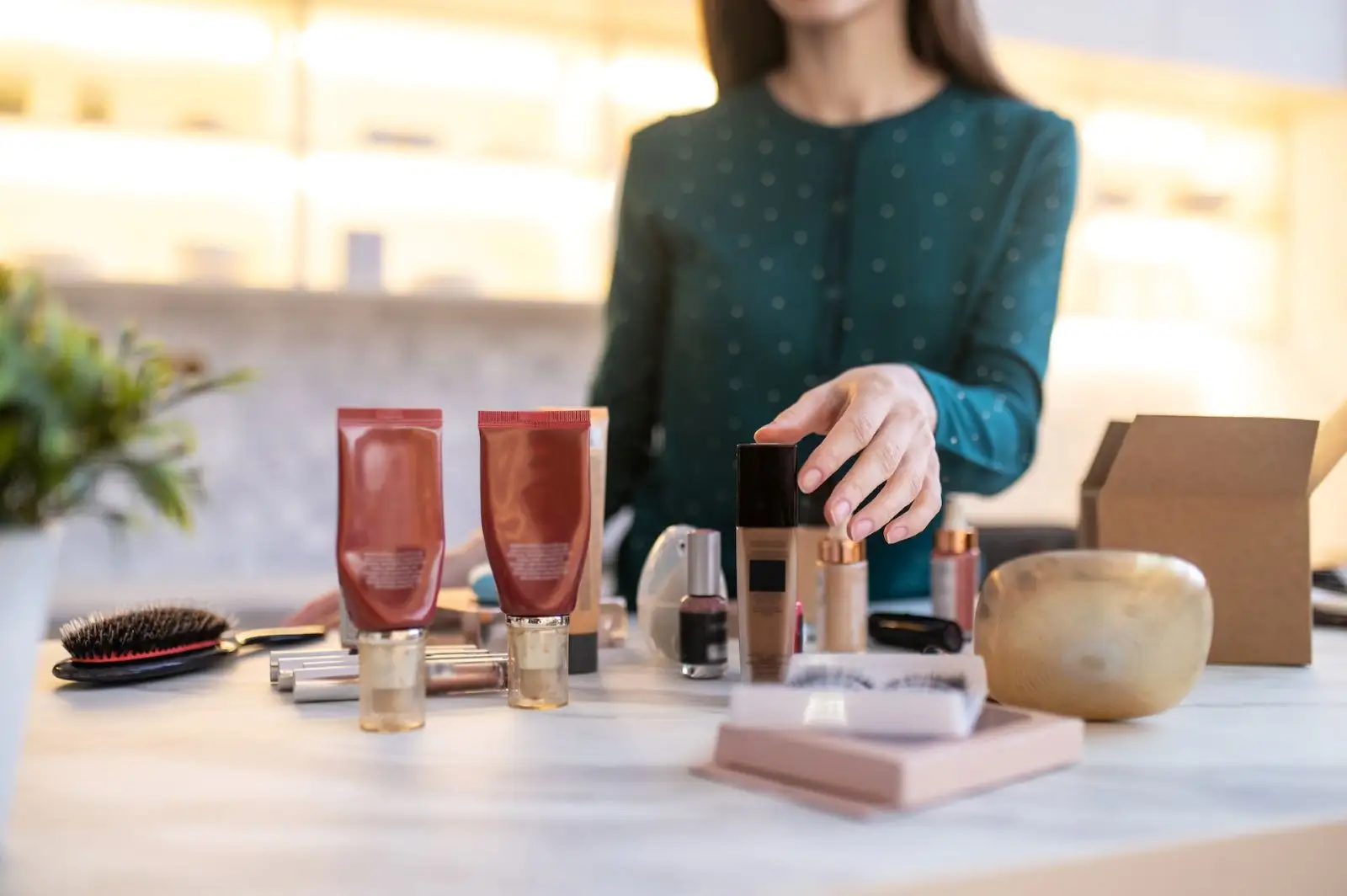 Why Indian Investors Should Explore Cosmetics Investment in Africa? Start Your Cosmetics Investment in Africa Today, Africa For Investors, Arise IIP SEZs