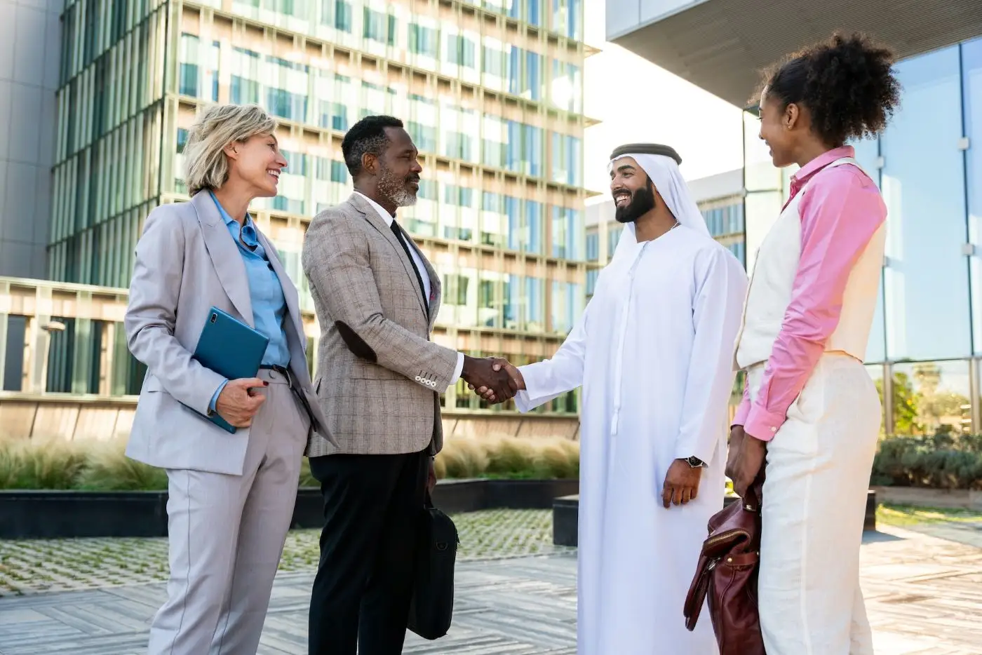 Why Middle East Investors Should Turn to Africa’s Textile Industry? 5 Reasons Africa is the Best Bet for Middle Eastern Investors, Africa For Investors, Arise IIP SEZs